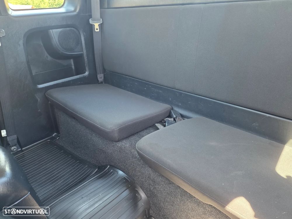 Toyota Hilux 2.5 D-4D 4WD CE CM AC - 4