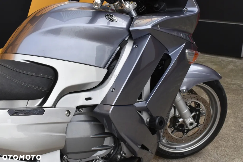 Yamaha FJR - 30