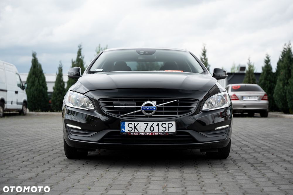 Volvo S60 D3 Drive-E Momentum - 18