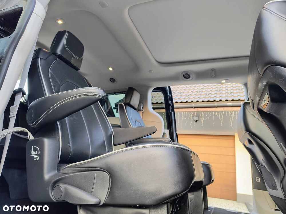 Chrysler Pacifica - 19