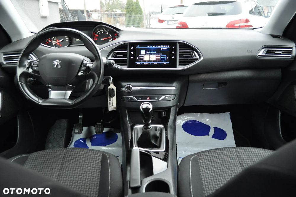 Peugeot 308 BlueHDi 130 Stop & Start Active Business-Paket - 17