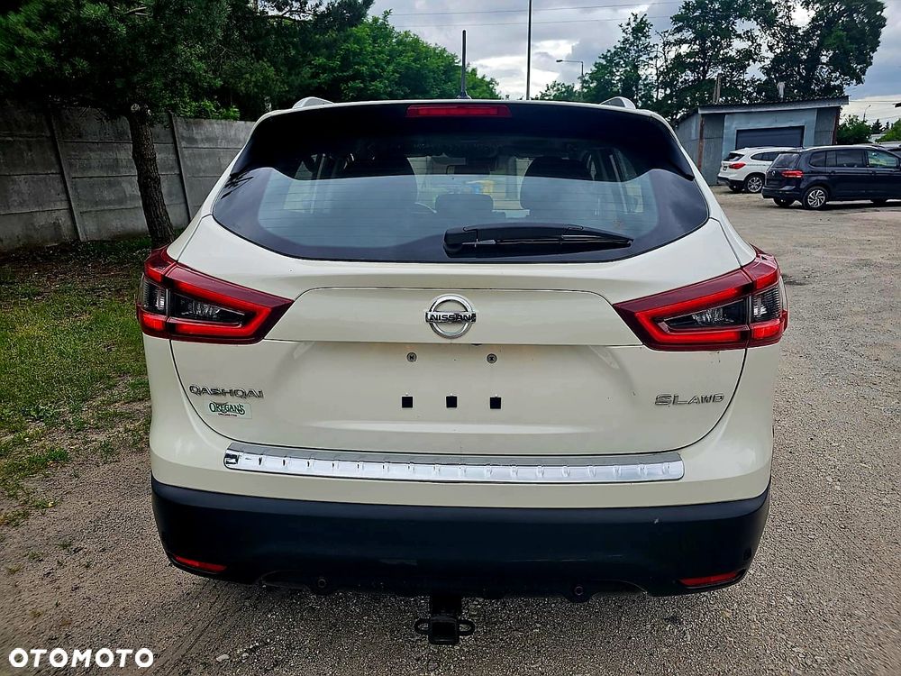 Nissan Qashqai - 11