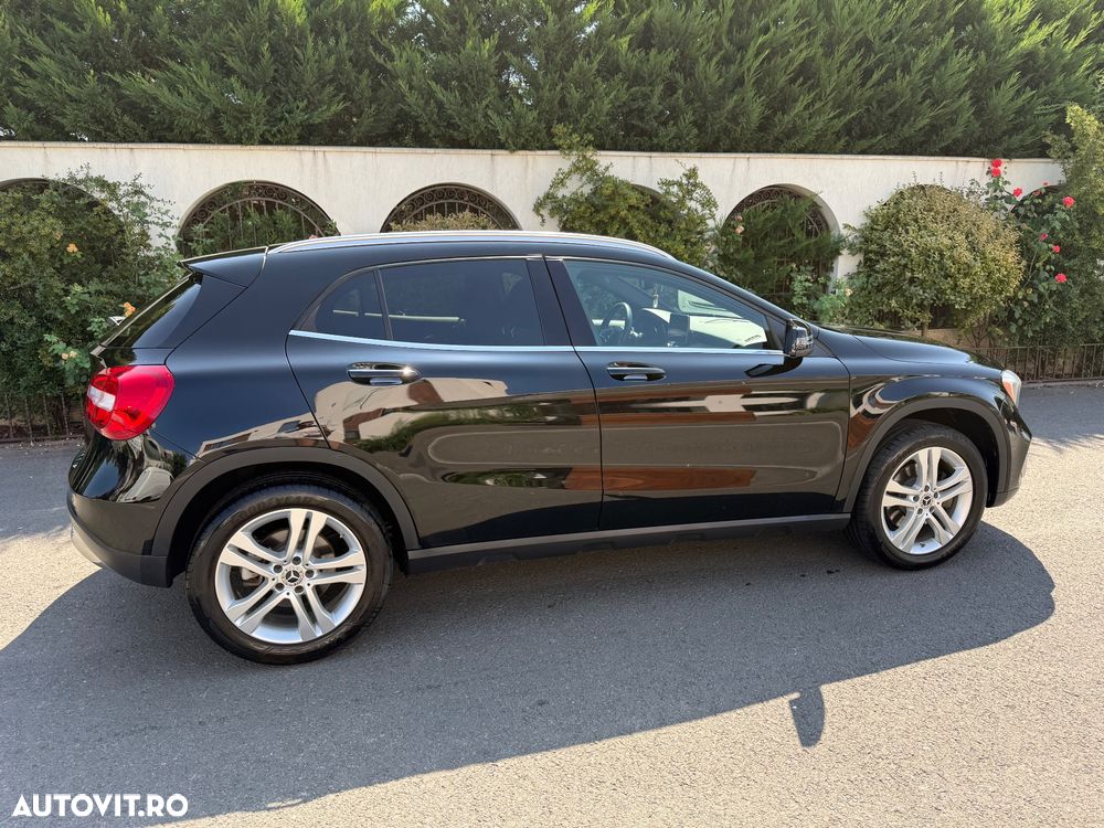 Mercedes-Benz GLA 250 7G-DCT - 14