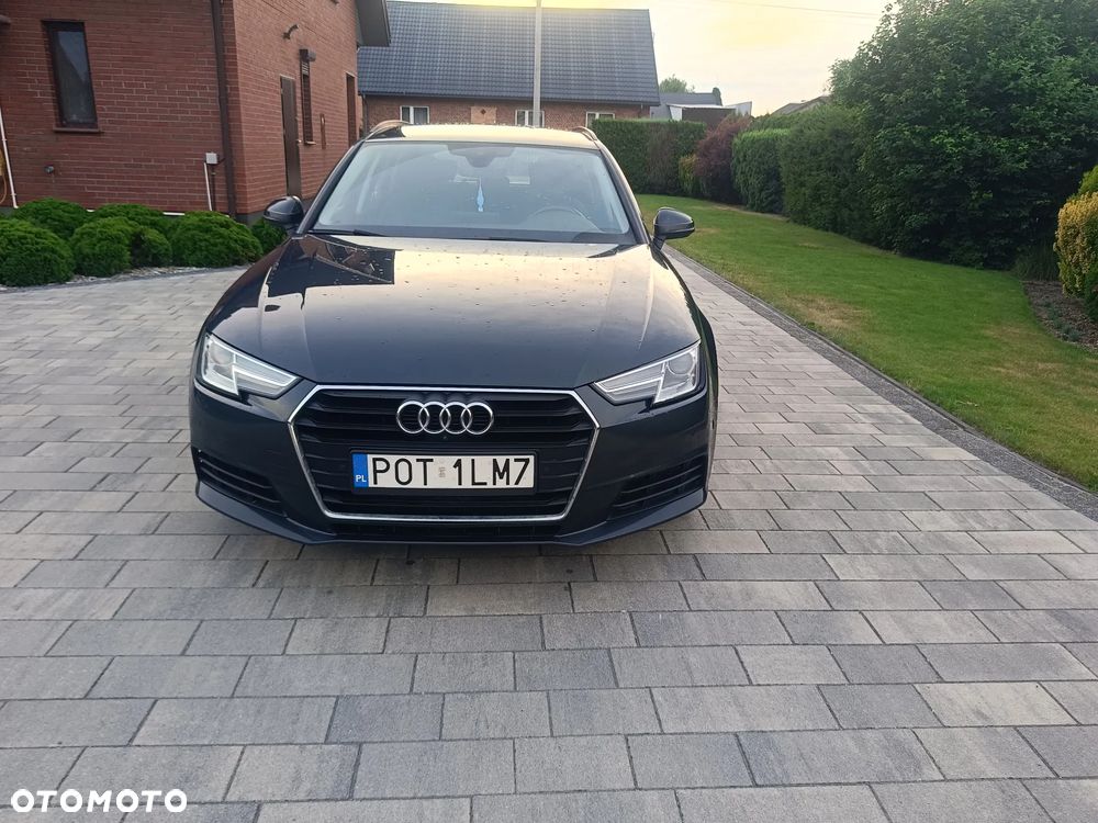 Audi A4 Avant - 1