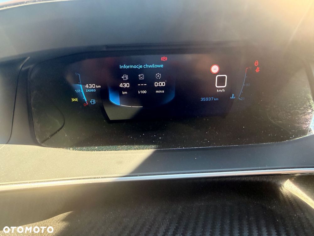 Peugeot 2008 - 10