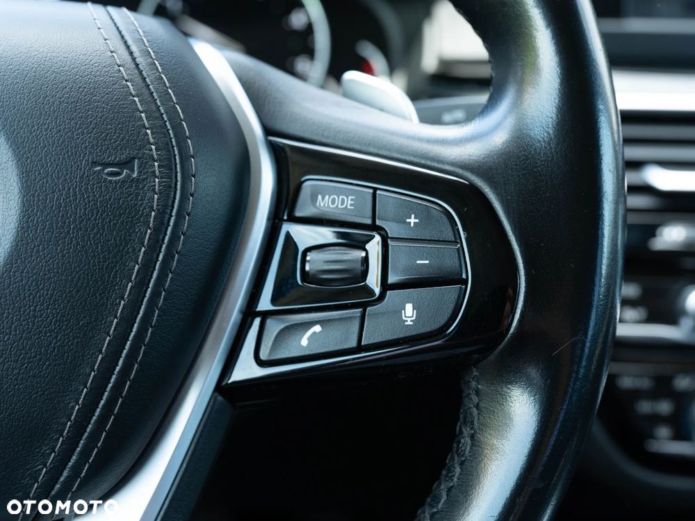 BMW Seria 5 520d Sport Line sport - 25