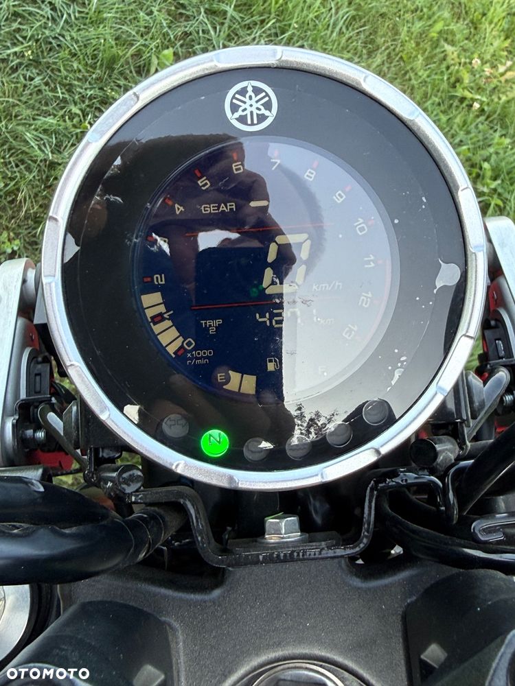 Yamaha XSR - 6