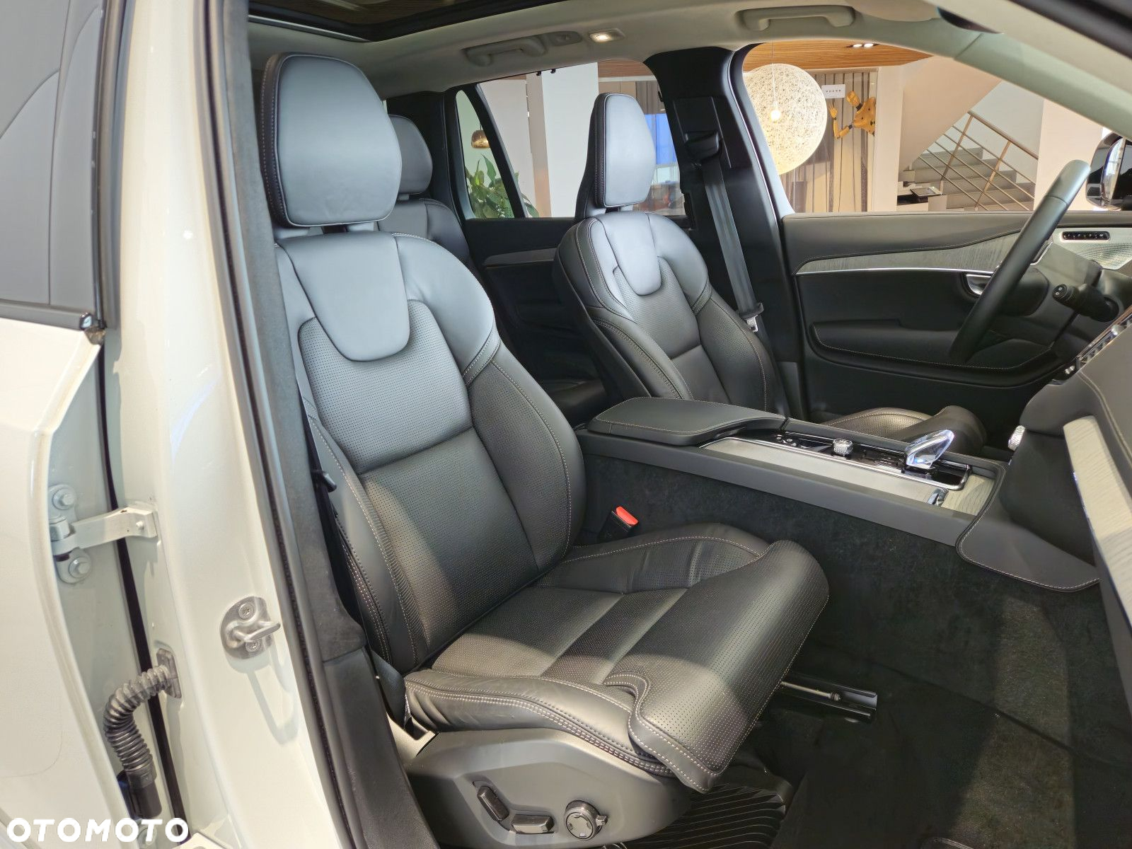 Volvo XC 90 - 30