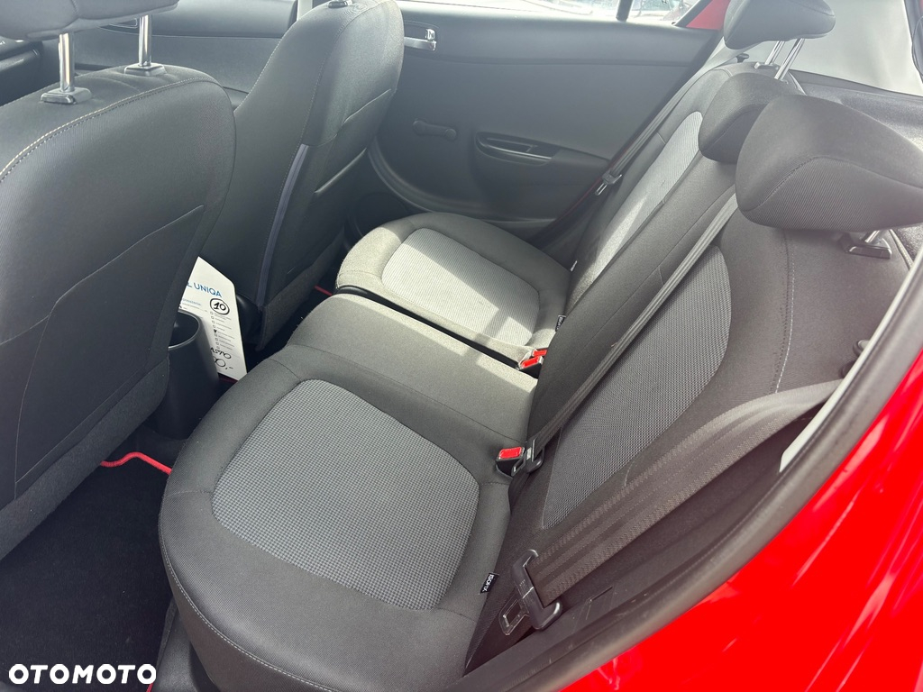 Hyundai i20 1.2 Fifa World Cup Edition - 23