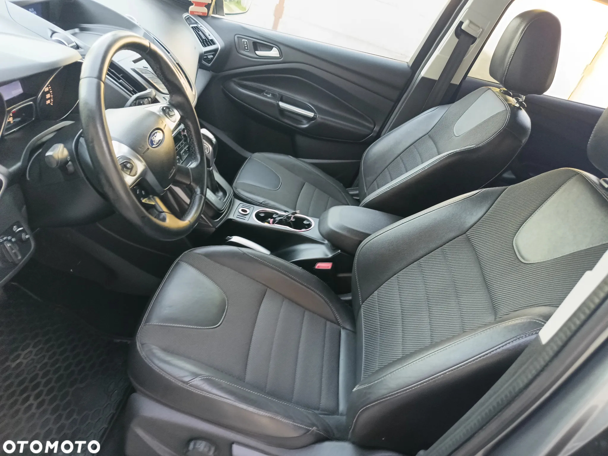 Ford Kuga 2.0 TDCi 4WD Titanium - 5
