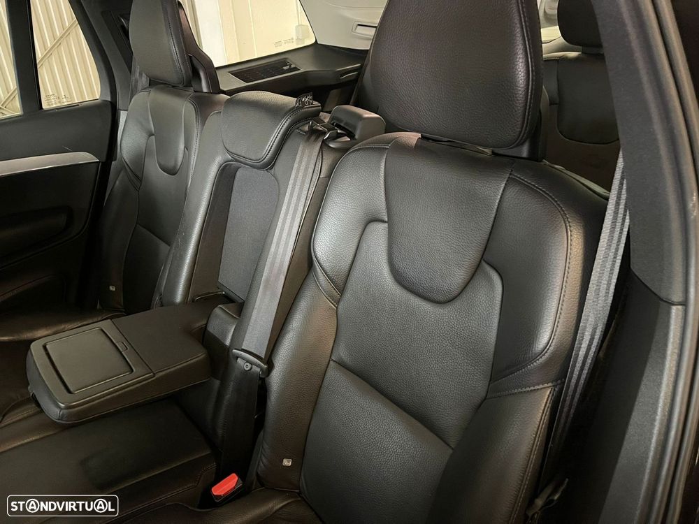 Volvo XC 90 2.0 D4 Momentum - 29