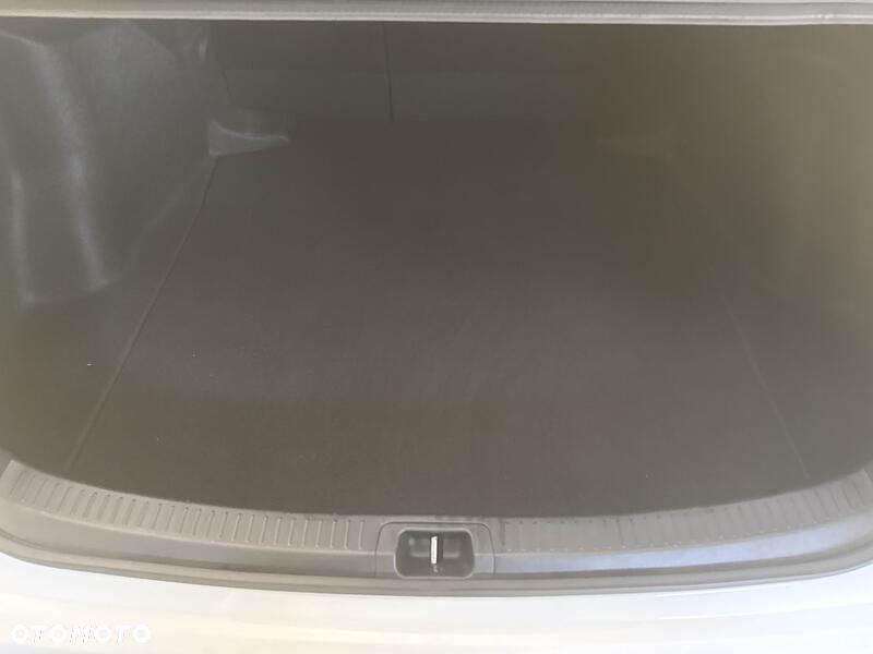 Toyota Corolla 1.8 Hybrid GPF Comfort - 22