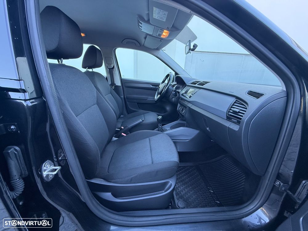 Skoda Fabia Break 1.0 Active - 22