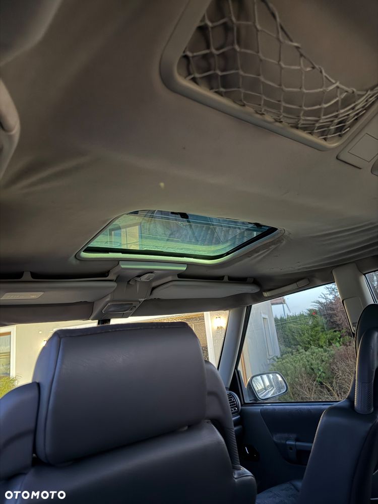 Land Rover Discovery - 30