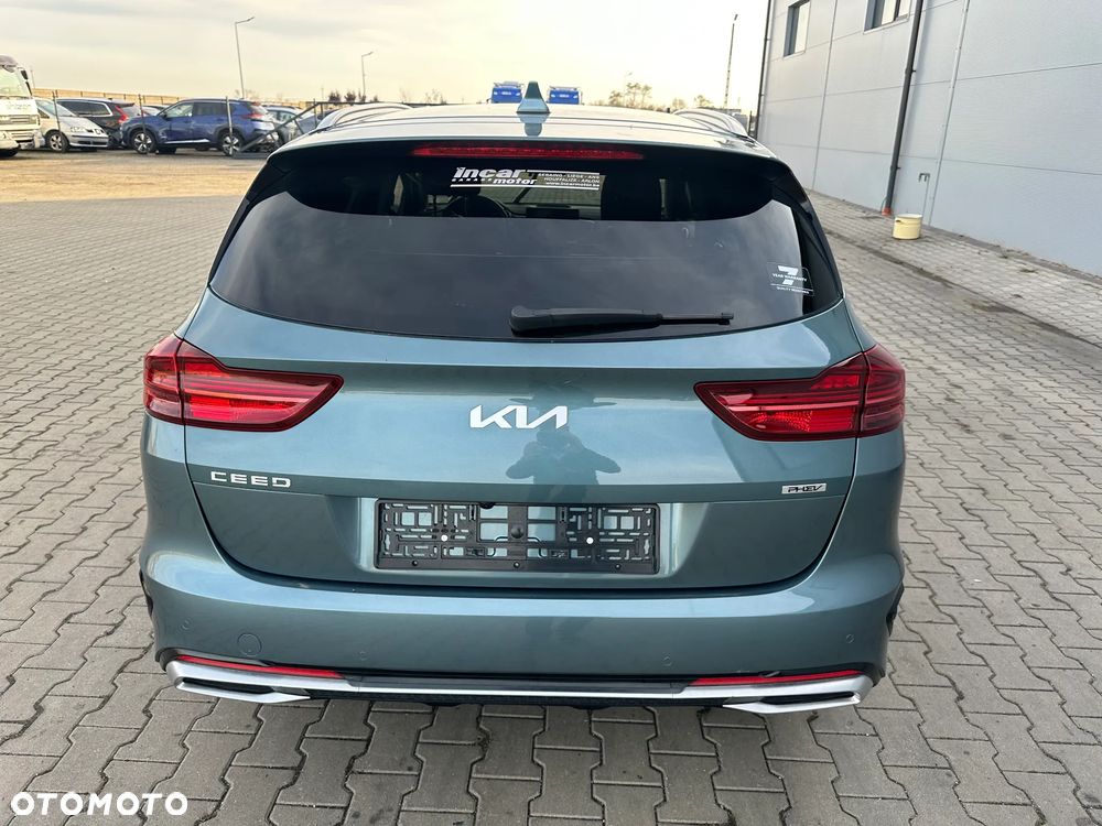 Kia Ceed 1.6 GDI PHEV L DCT - 4