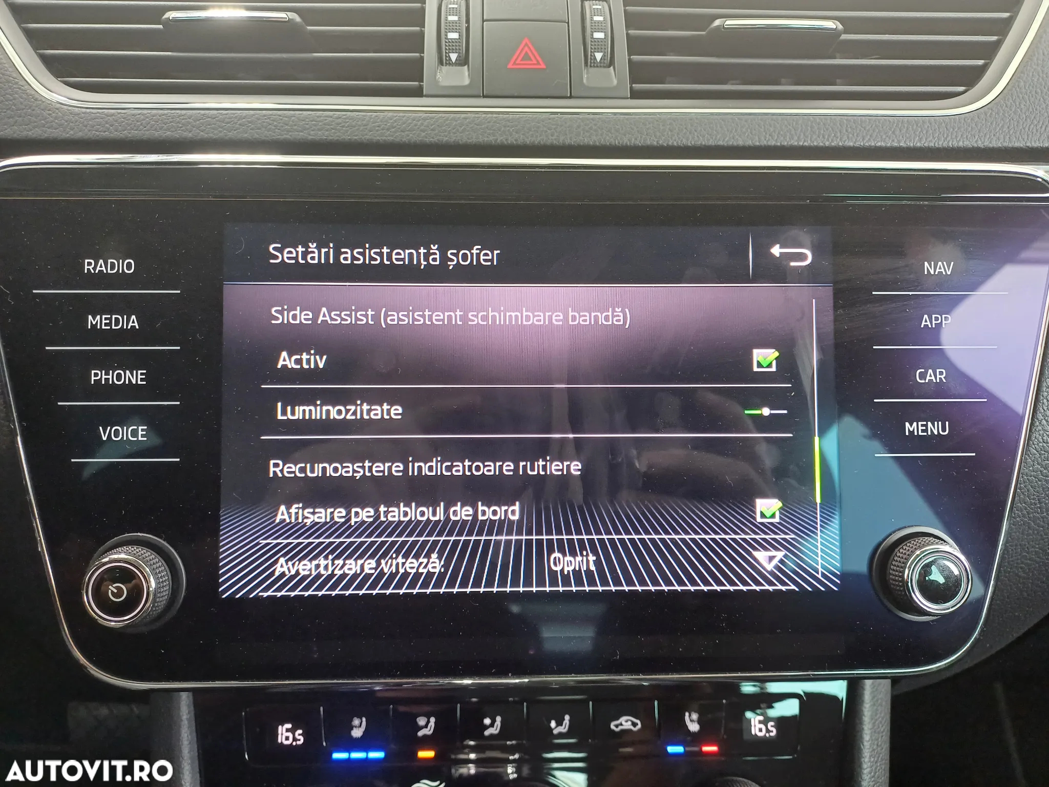 Skoda Superb Combi 2.0 TDI 4X4 DSG Laurin & Klement - 24