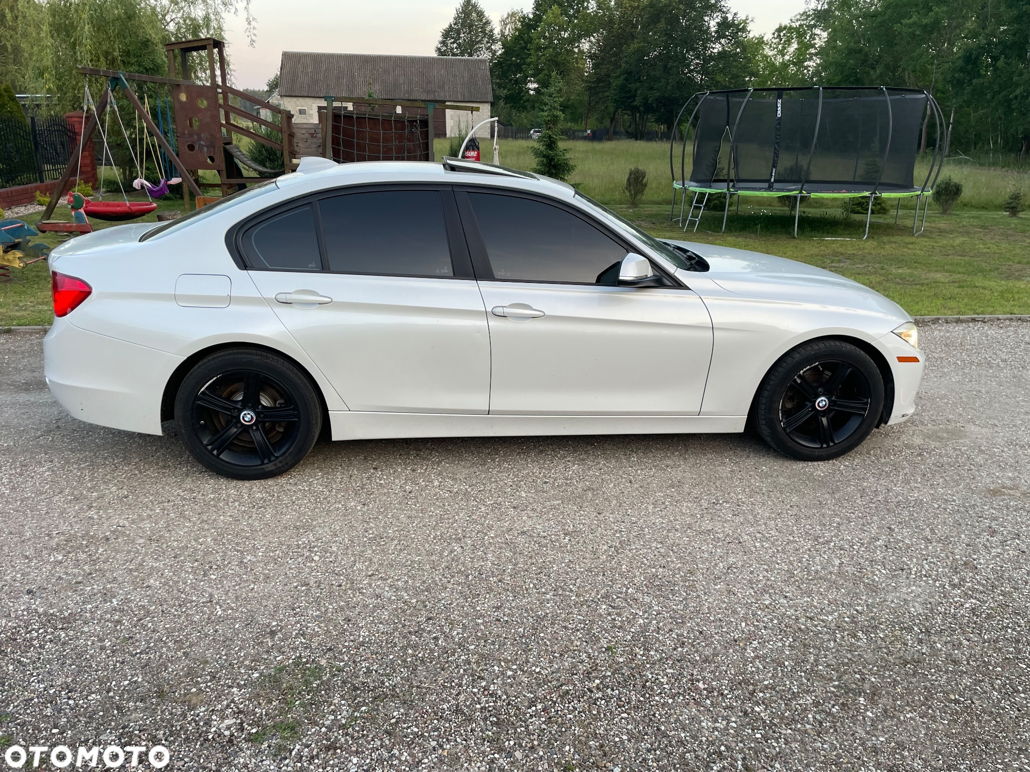 BMW Seria 3 320i Touring xDrive - 9