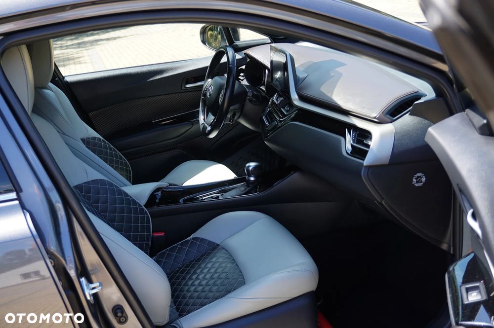 Toyota C-HR Business-Edition - 25