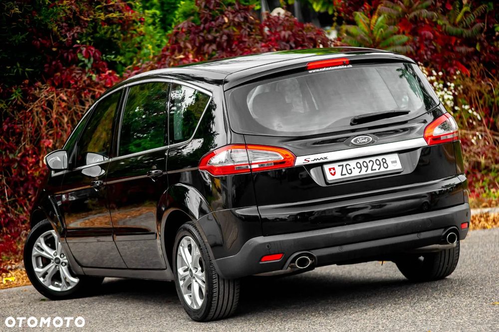 Ford S-Max - 11