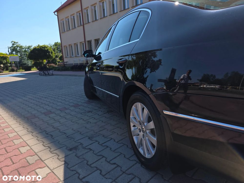 Volkswagen Passat 2.0 TDI Comfortline - 6