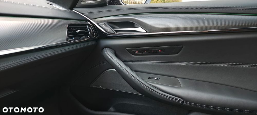 BMW M5 Competition - 23