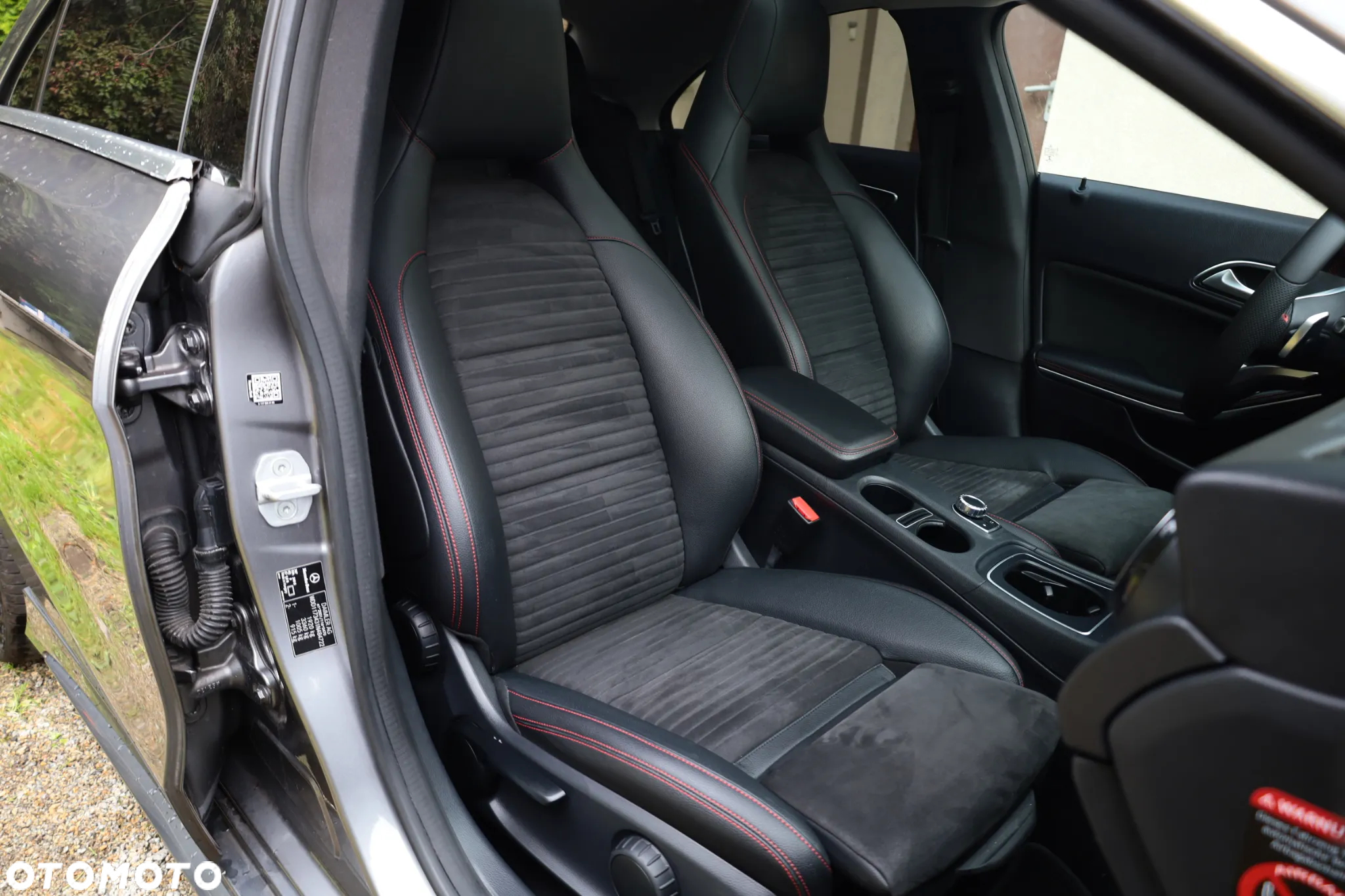 Mercedes-Benz CLA 200 7G-DCT AMG Line - 8