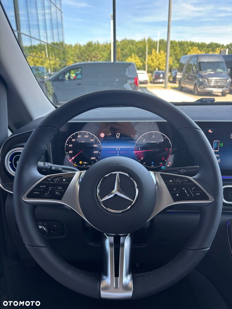Mercedes-Benz Klasa V 250 d 9G-Tronic Style (d³ugi) - 17