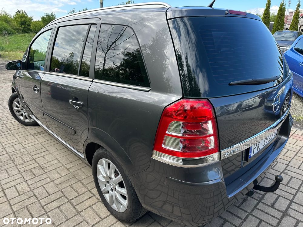 Opel Zafira - 13