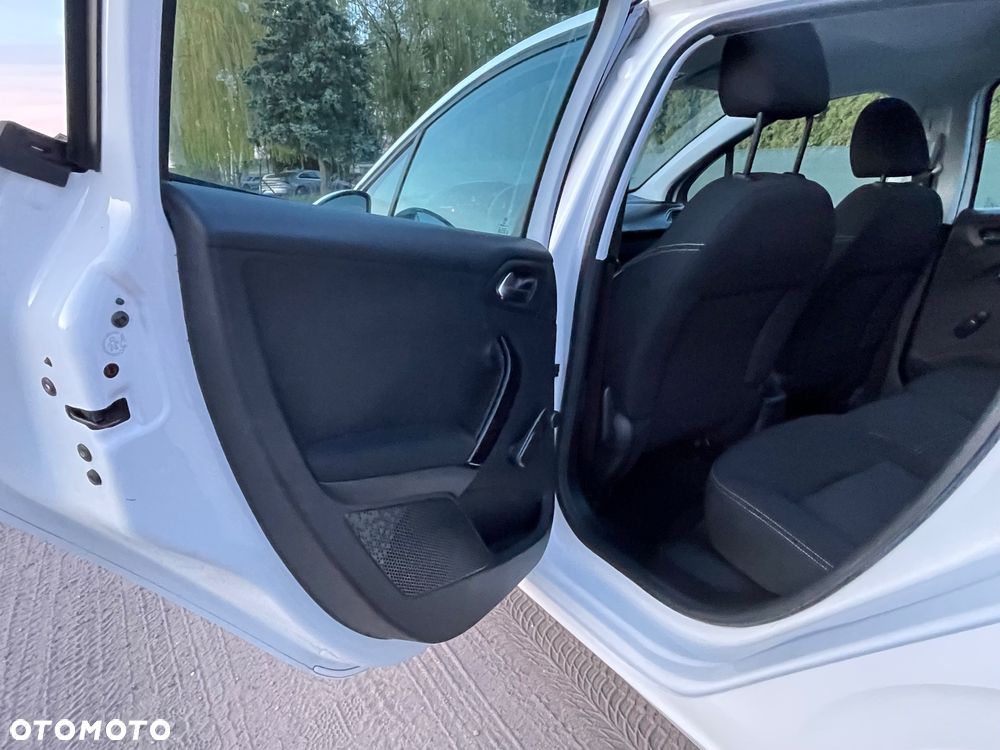 Peugeot 208 PureTech 68 Active - 12