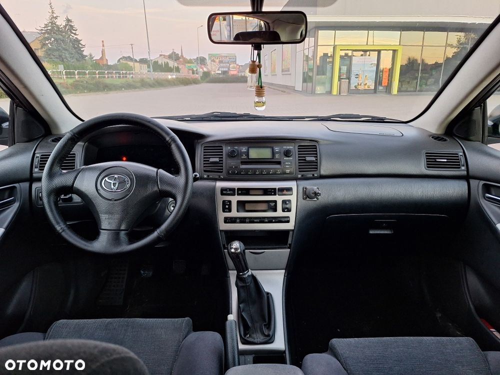 Toyota Corolla - 6