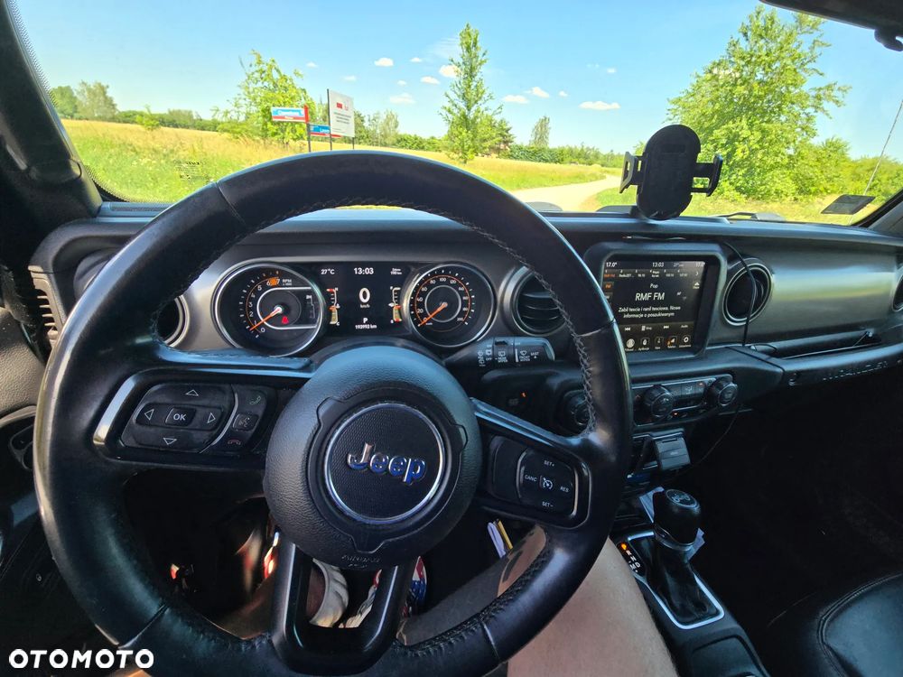 Jeep Wrangler - 8