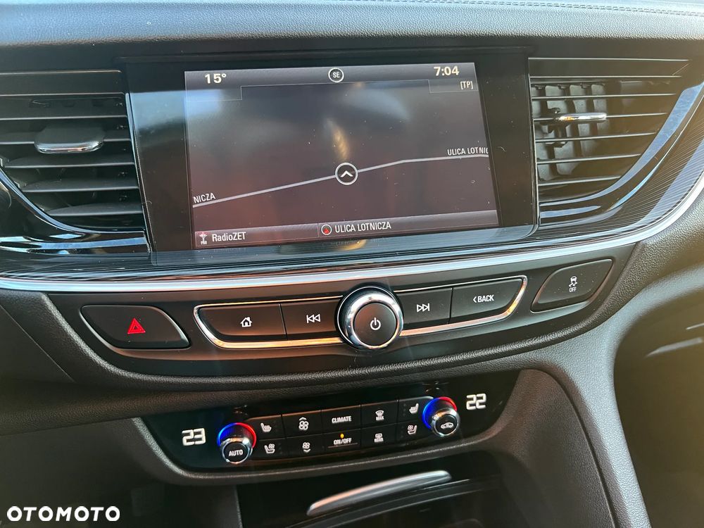 Opel Insignia Sports Tourer 2.0 BiTurbo Diesel 4x4 Exclusive - 11