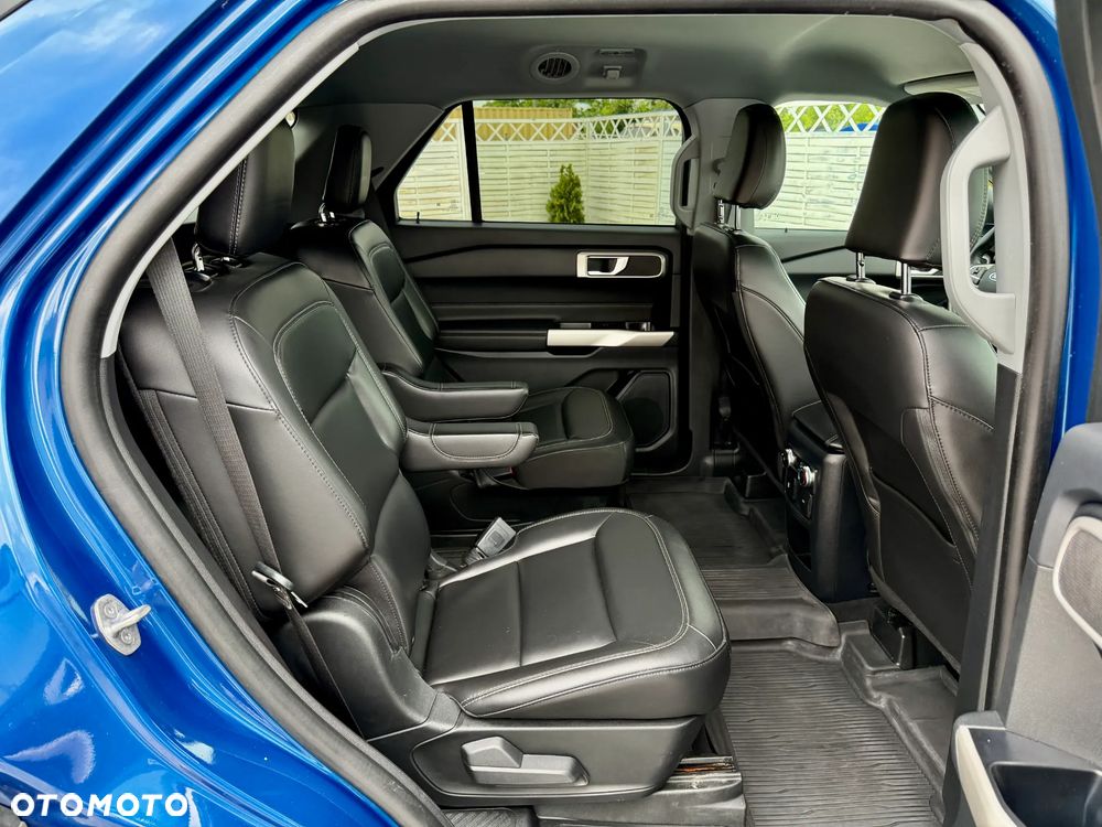 Ford Explorer - 21