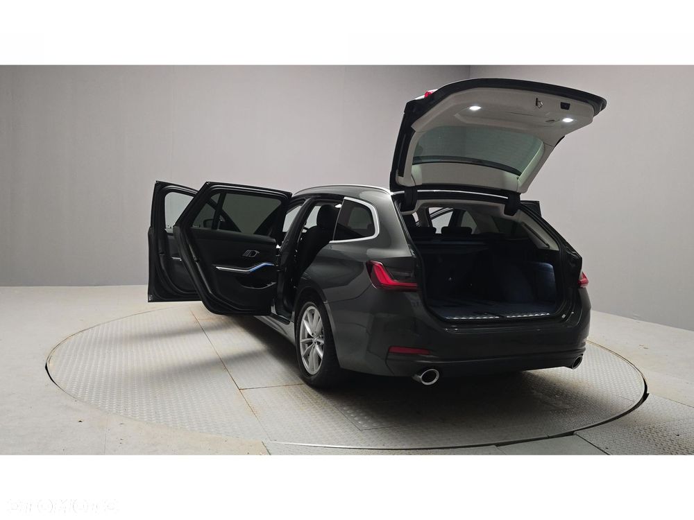 BMW Seria 3 - 11