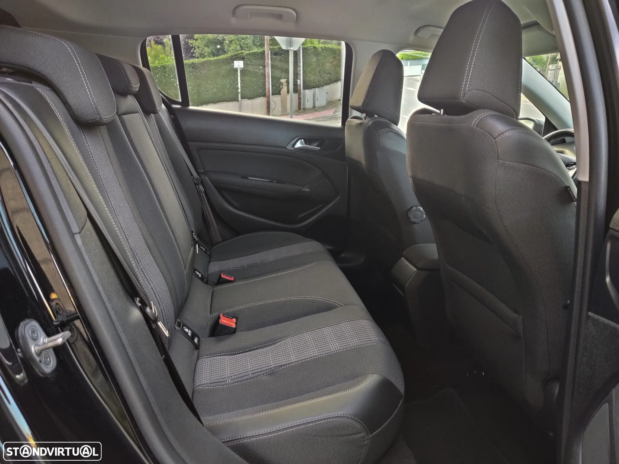 Peugeot 308 1.5 BlueHDi Allure - 15