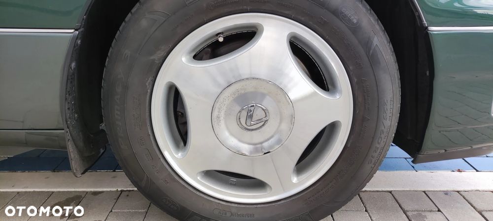 Lexus LS Standard - 35