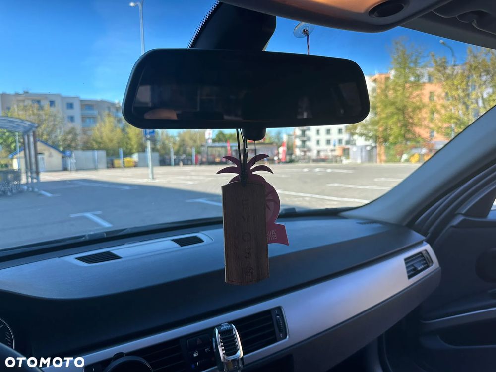 BMW Seria 3 320d - 28