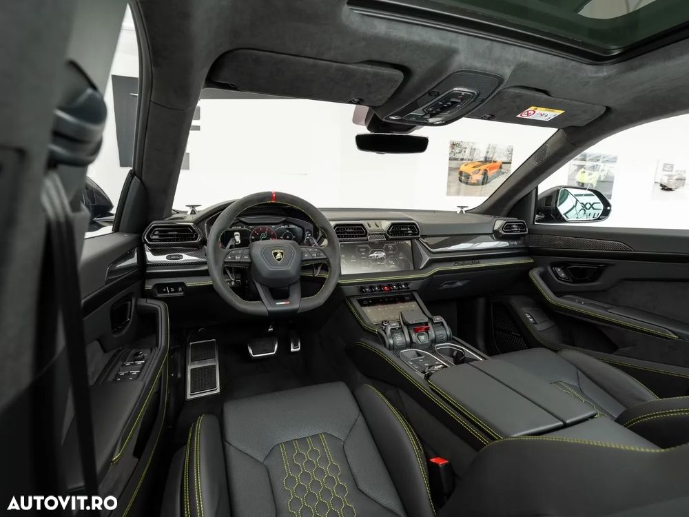 Lamborghini URUS - 9