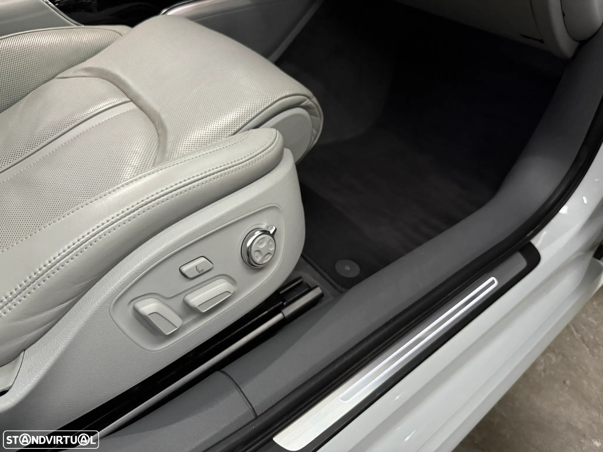 Audi A6 Avant 3.0 BiTDi V6 quattro S-line Tiptronic - 48