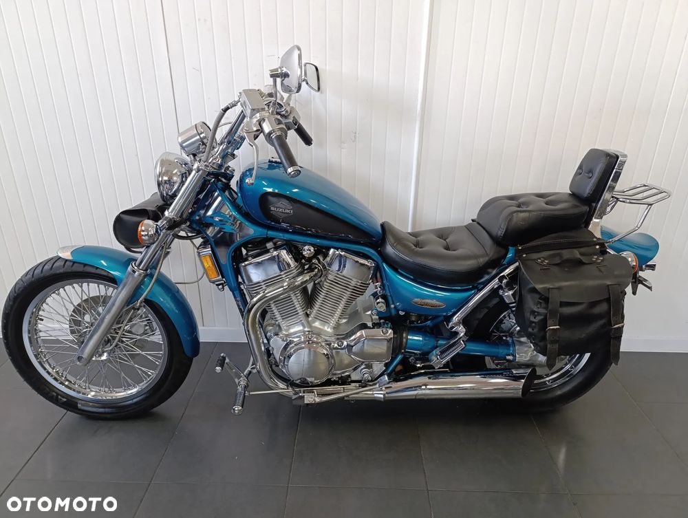 Suzuki Intruder - 7