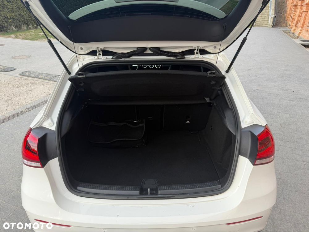 Mercedes-Benz Klasa A 180 AMG Line 7G-DCT - 7