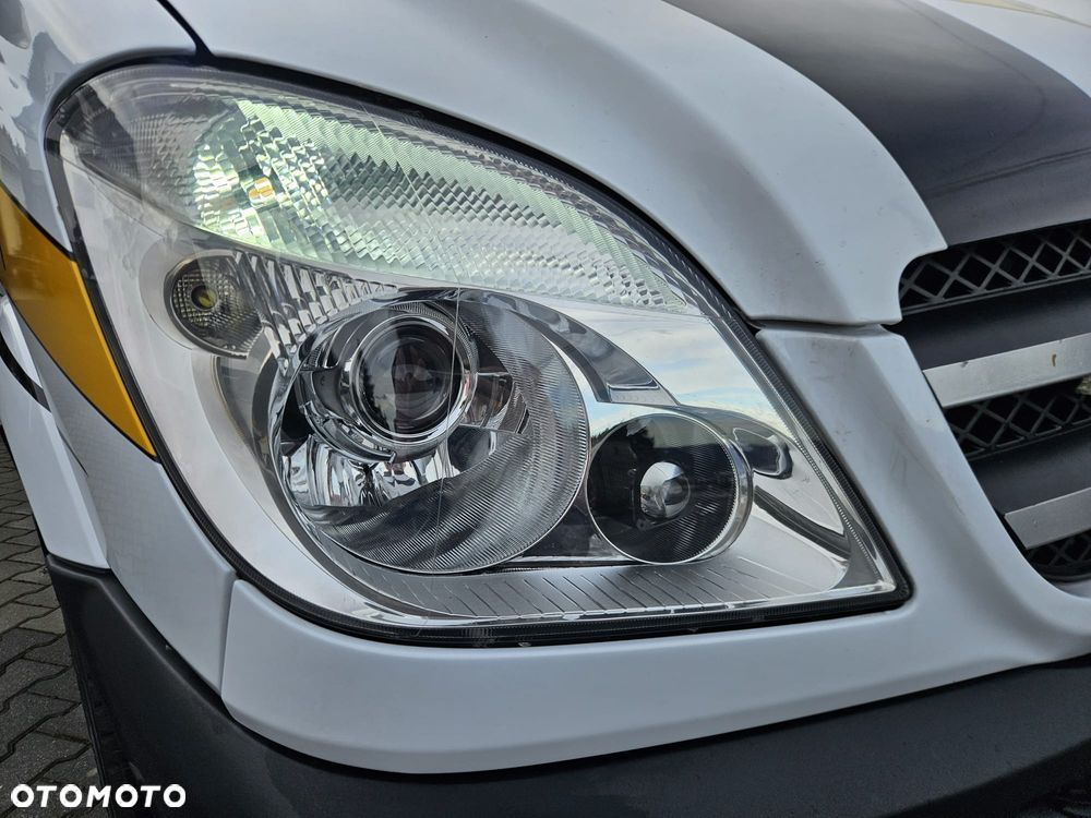 Mercedes-Benz SPRINTER - 11