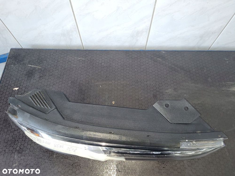 LAMPA PRAWY PRZÓD HYUNDAI KONA 92208-J90 - 4