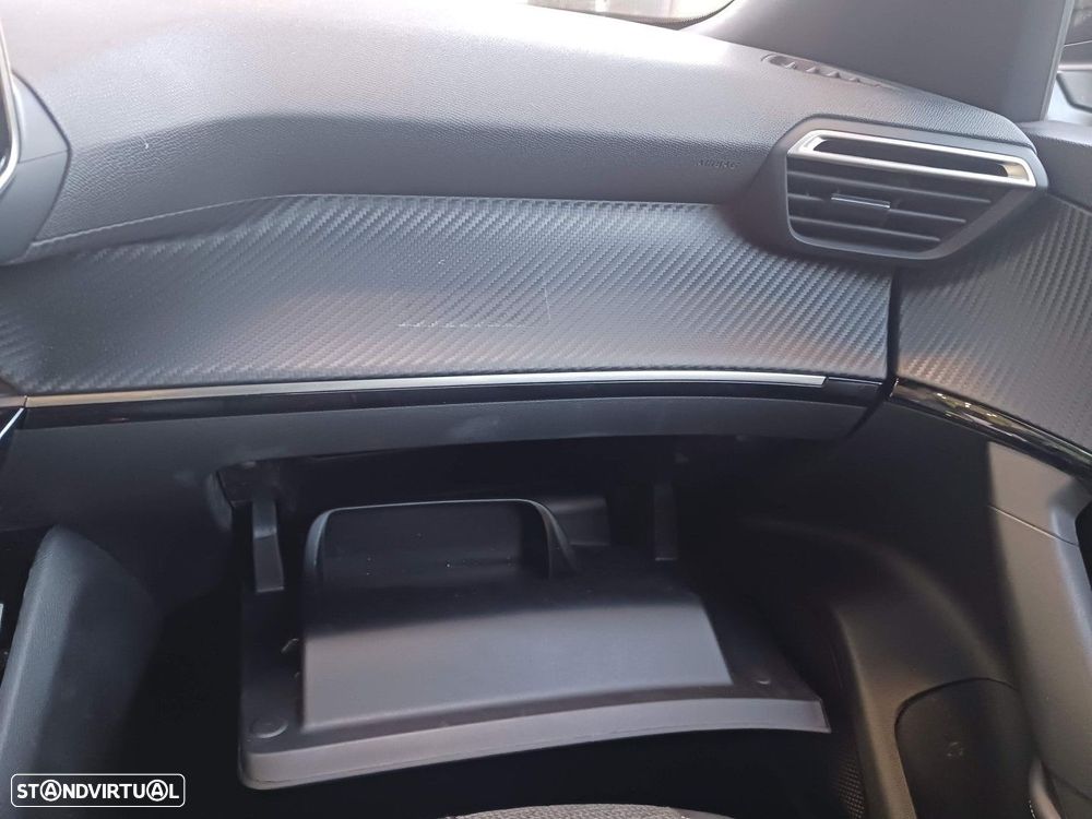 Peugeot 2008 1.2 Hybrid Allure e-DCS6 - 22