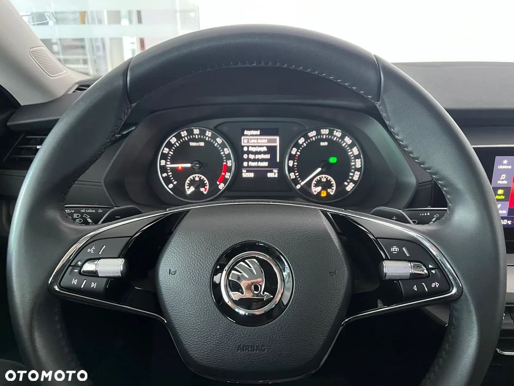 Skoda Octavia 2.0 TDI Ambition DSG - 24