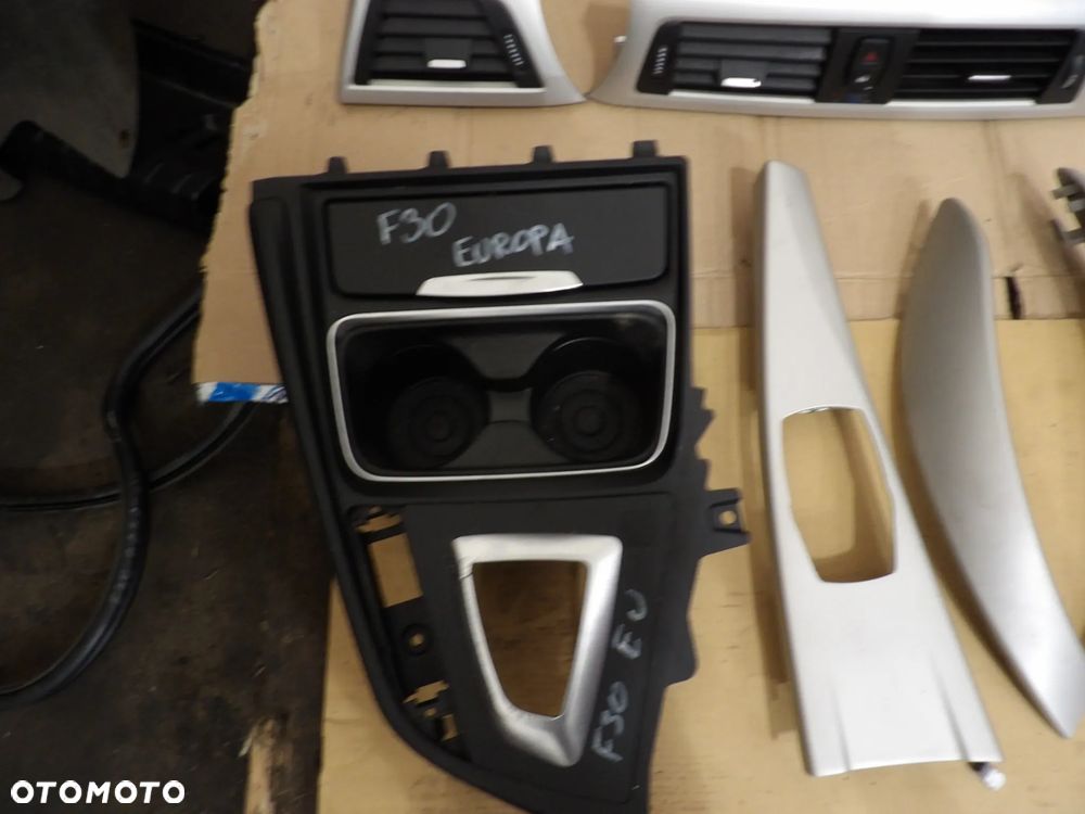 BMW - F30 - KOMPLET LISTEW - DEKORÓW - KRATKI NAWIEWU - EUROPA - 9218925  9218552  9218549 - 2