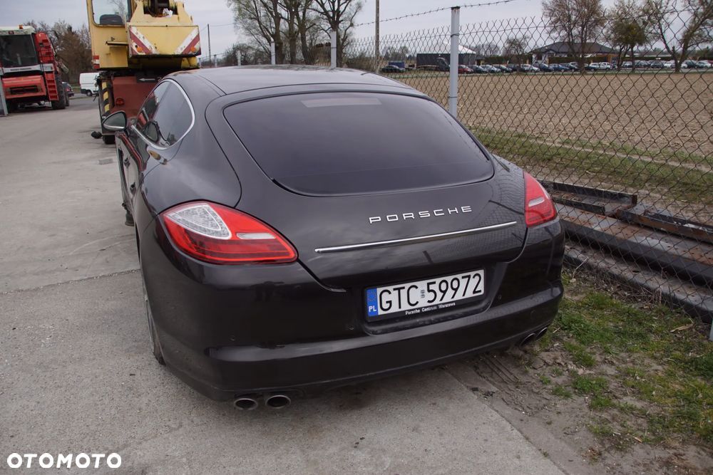 Auto na cześci 692106889 Porsche Panamera 4S 970 silnik 4.8 V8 M4840 skrzynia pdk C7035 lakier LM9Z lampy lampa alternator rozrusznik skrzynia silnik drzwi klapa zderzak pas przedni licznik komputer sterownik pompa abs wydech tłumik - 6