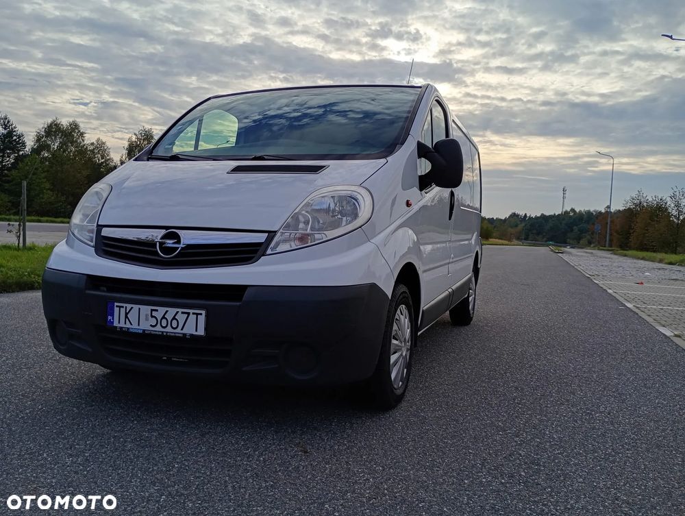 Opel Vivaro - 9