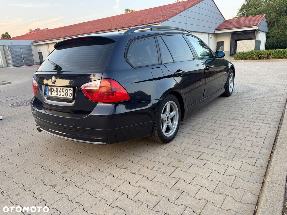 BMW Seria 3 320d - 14