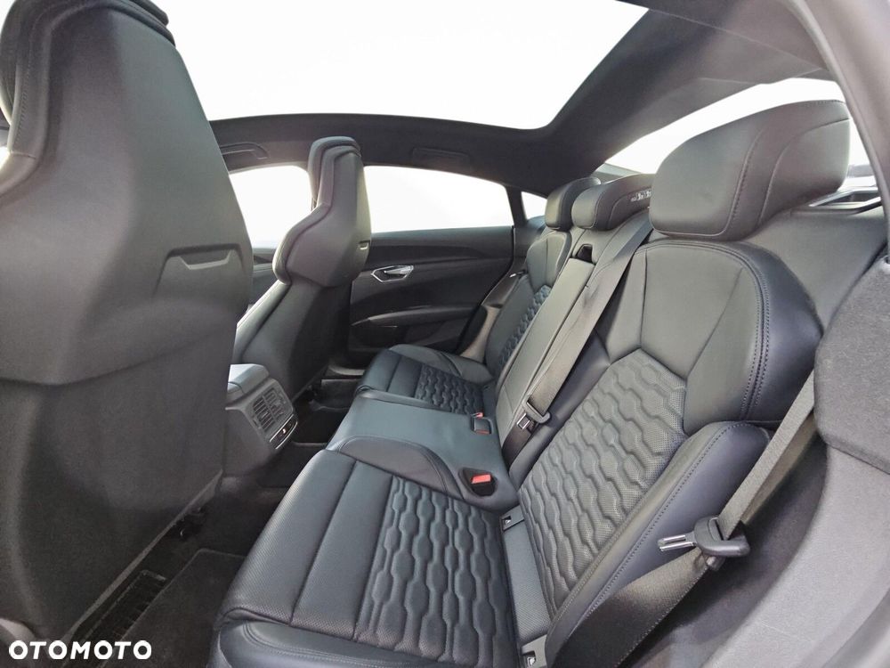 Audi e-tron GT 60 93kWh Quattro - 33